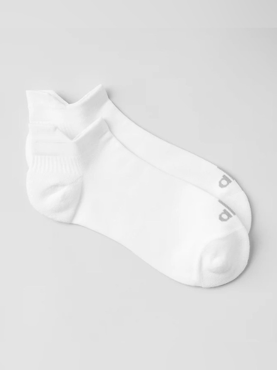 ALO Yoga Accessories - ALO YOGA Unisex Performance Tab Sock, NWT